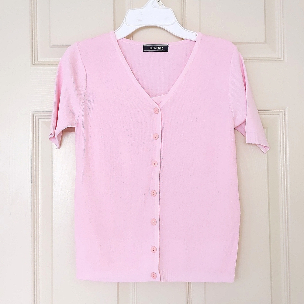 NWOT. Girl Two Pieces Short Sleeve Stretchable Top Set.